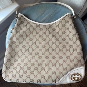 Gucci neutral hobo bag